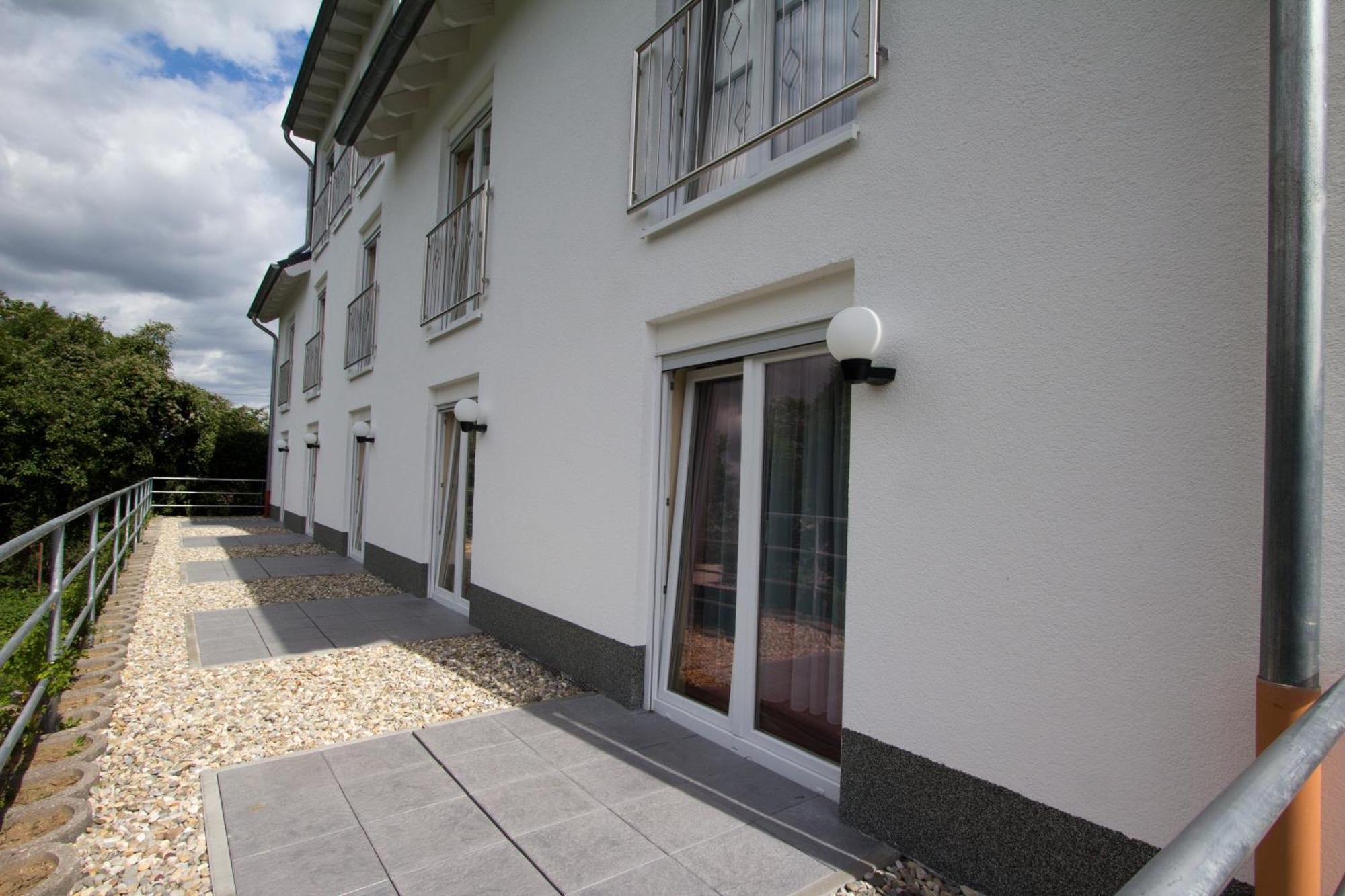Hotel Rhein-Mosel-View Urbar  ภายนอก รูปภาพ