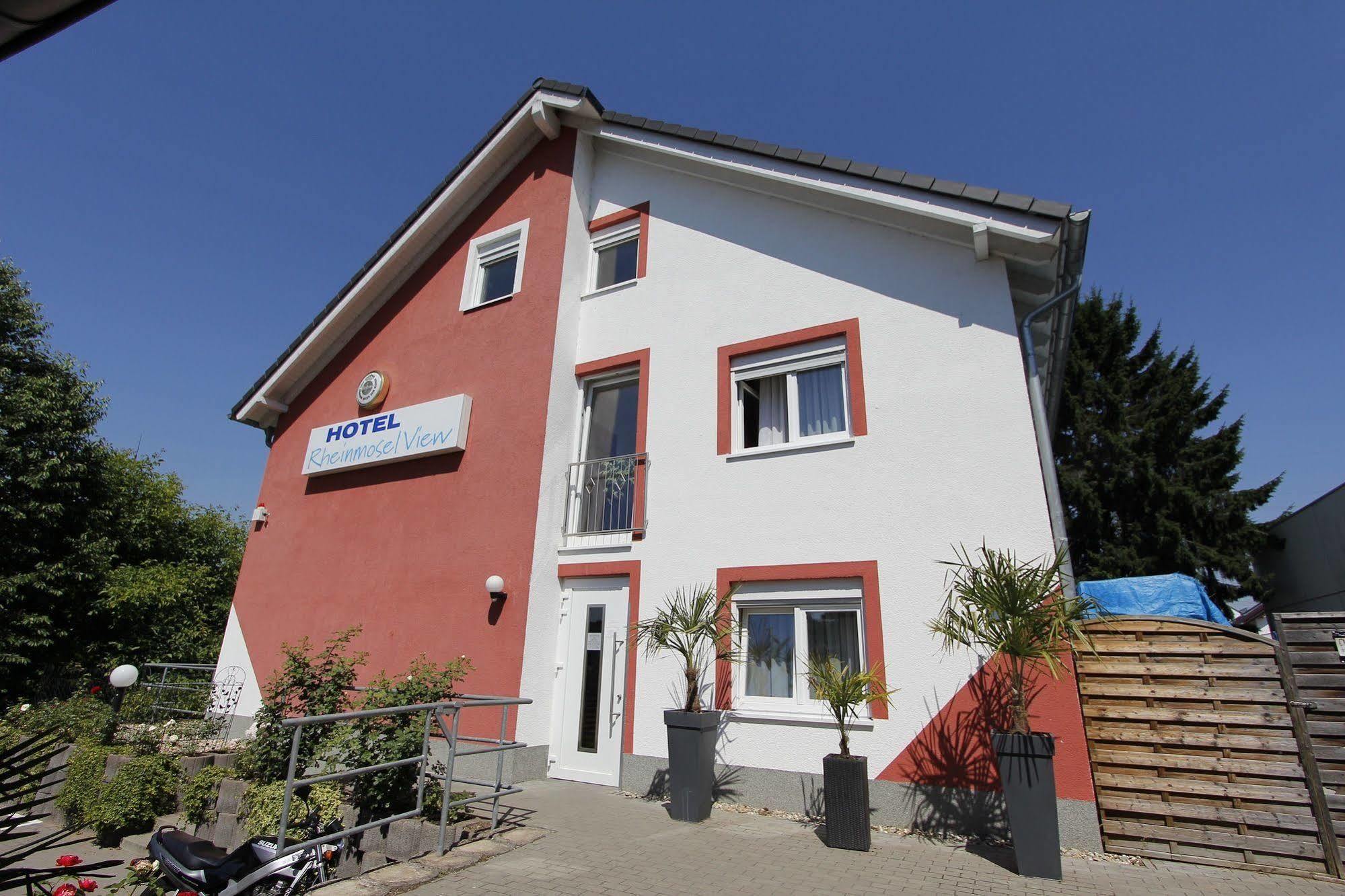 Hotel Rhein-Mosel-View Urbar  ภายนอก รูปภาพ