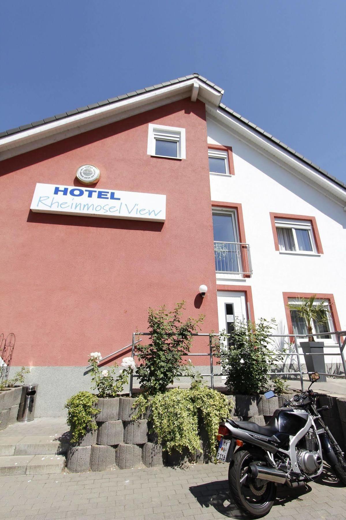 Hotel Rhein-Mosel-View Urbar  ภายนอก รูปภาพ